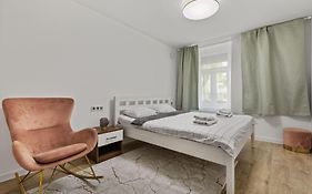 Garden Apartman - With Parking